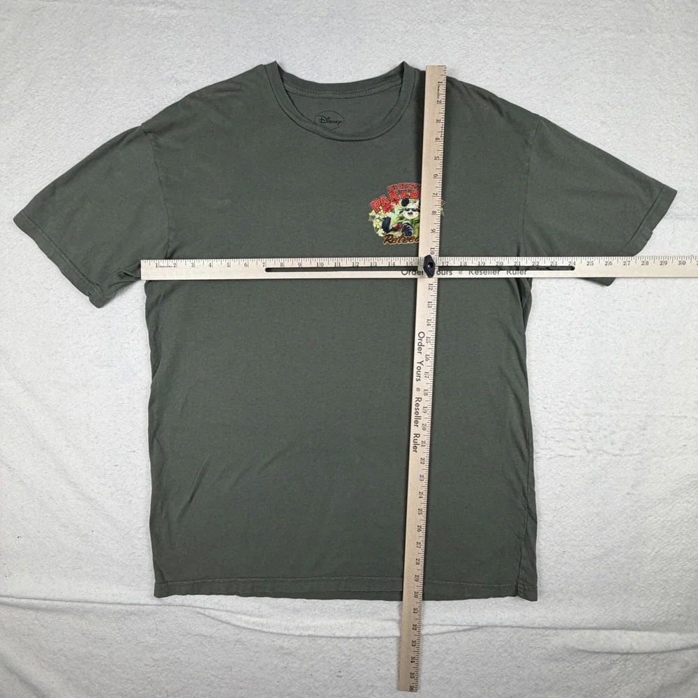 Disney Mickey Mouse Paradise Retreat Graphic T-Shirt Gray Mens L L/G
